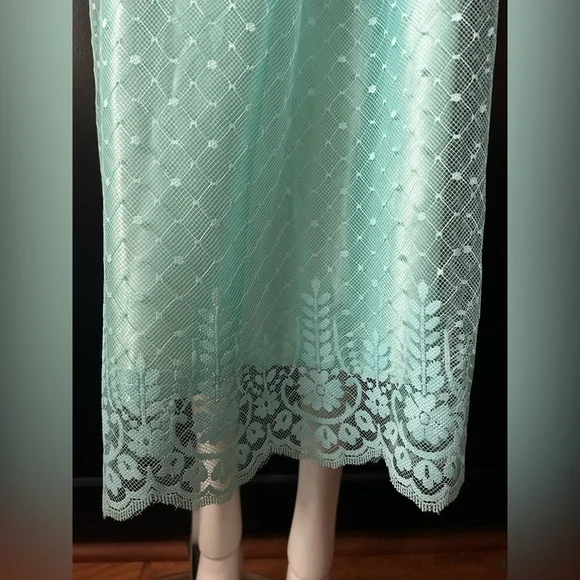 SOLDSOLDSOLD Vintage 60s/70s aqua lace dress - Picture 6 of 11